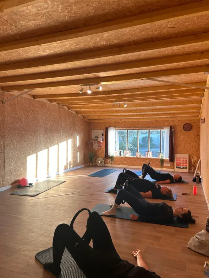 Cours de Pilates à Laval - Studio La Skàli avec Eva coach certifiée - Mayenne 53